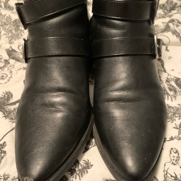 Madden Girl Cecilyy Ankle Boots - Picture 2 of 4